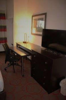 Inn At Hunters Run Watford City 外观 照片