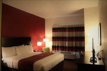 Inn At Hunters Run Watford City 外观 照片