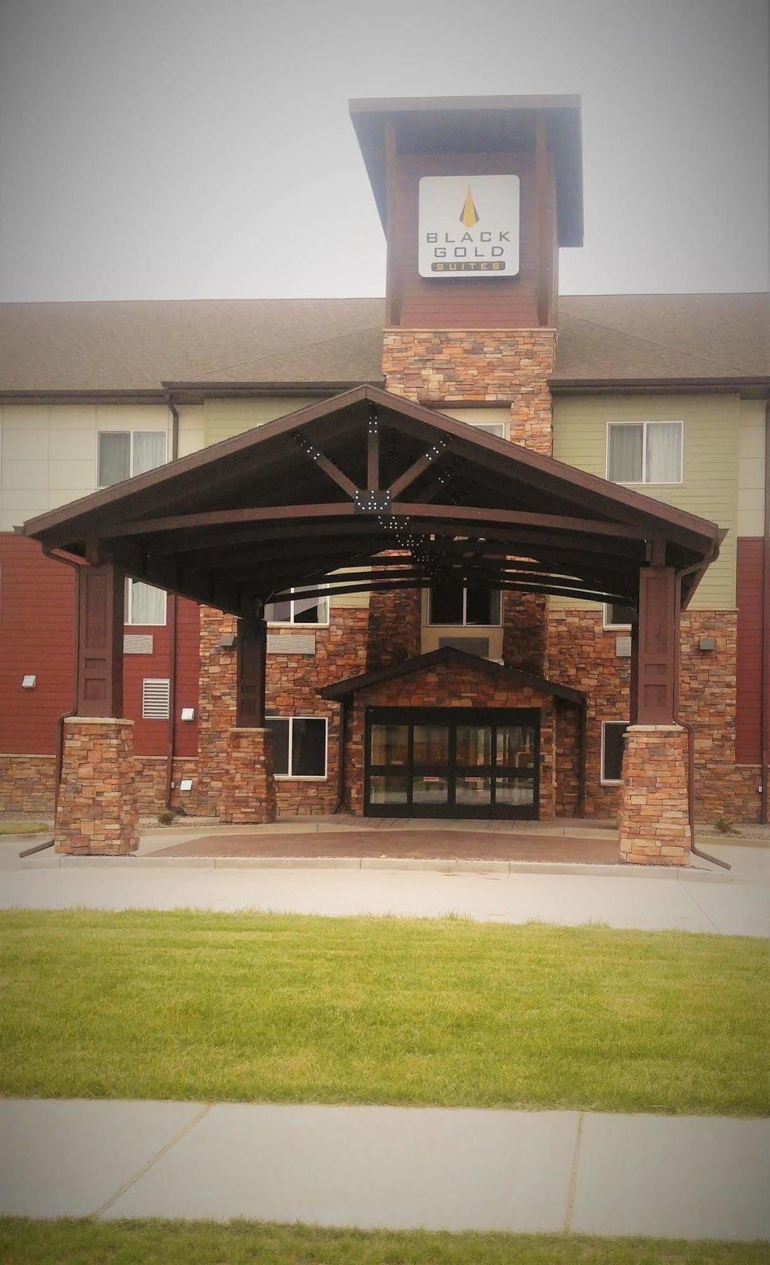 Inn At Hunters Run Watford City 外观 照片