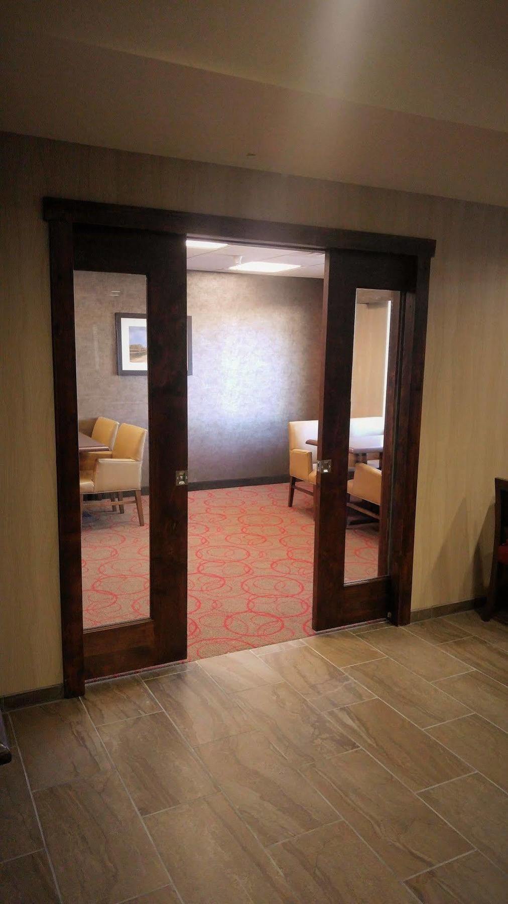Inn At Hunters Run Watford City 外观 照片