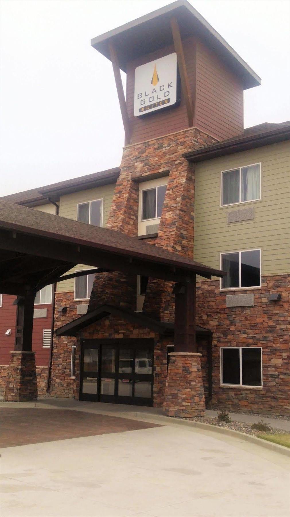 Inn At Hunters Run Watford City 外观 照片